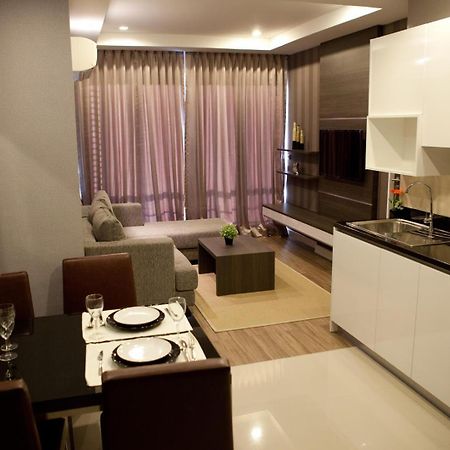 J Residence Thonglor 8 Banguecoque Exterior foto