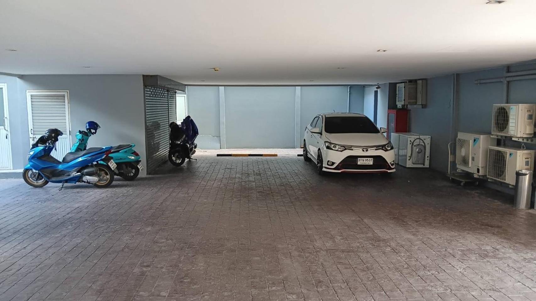 J Residence Thonglor 8 Banguecoque Exterior foto