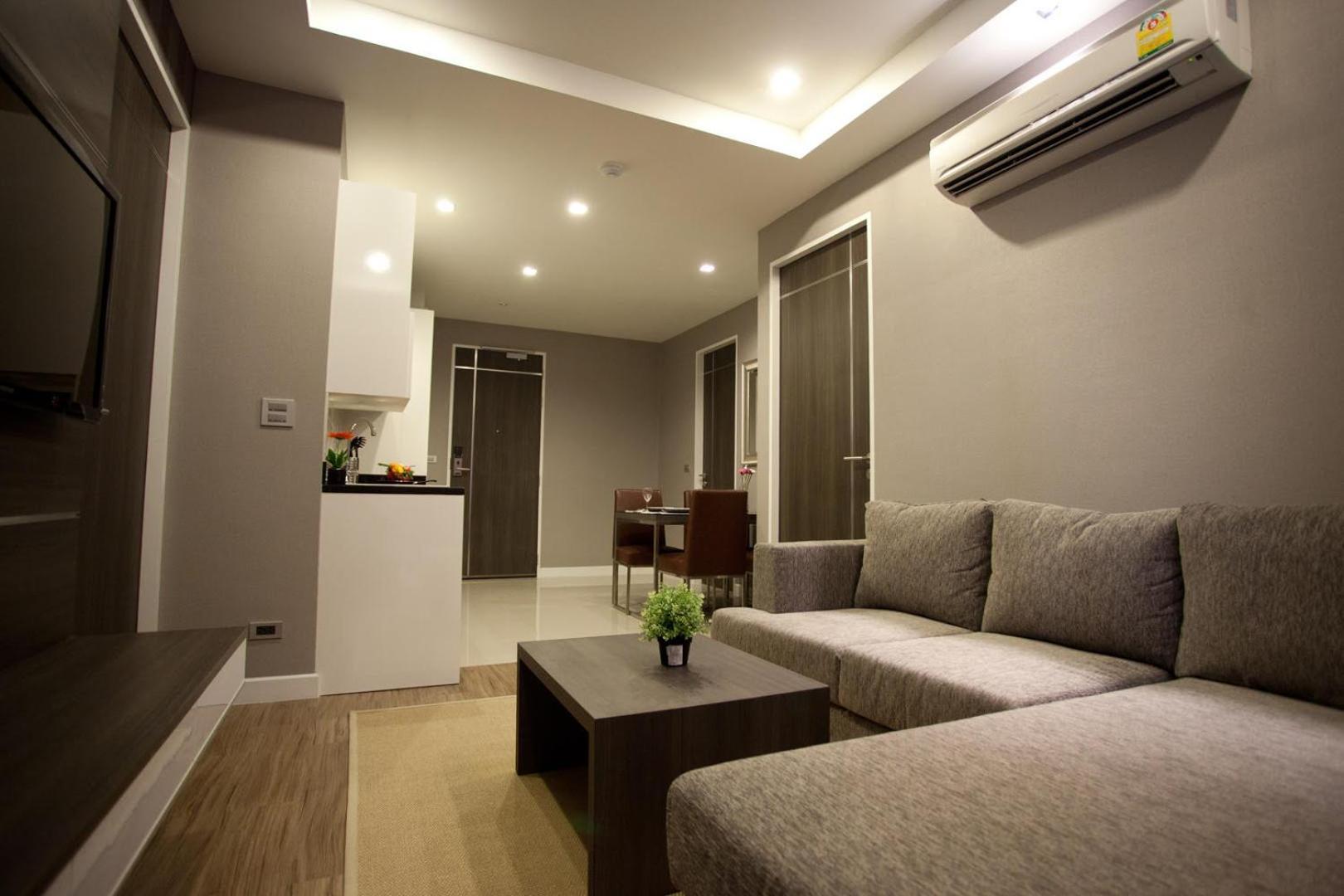 J Residence Thonglor 8 Banguecoque Exterior foto